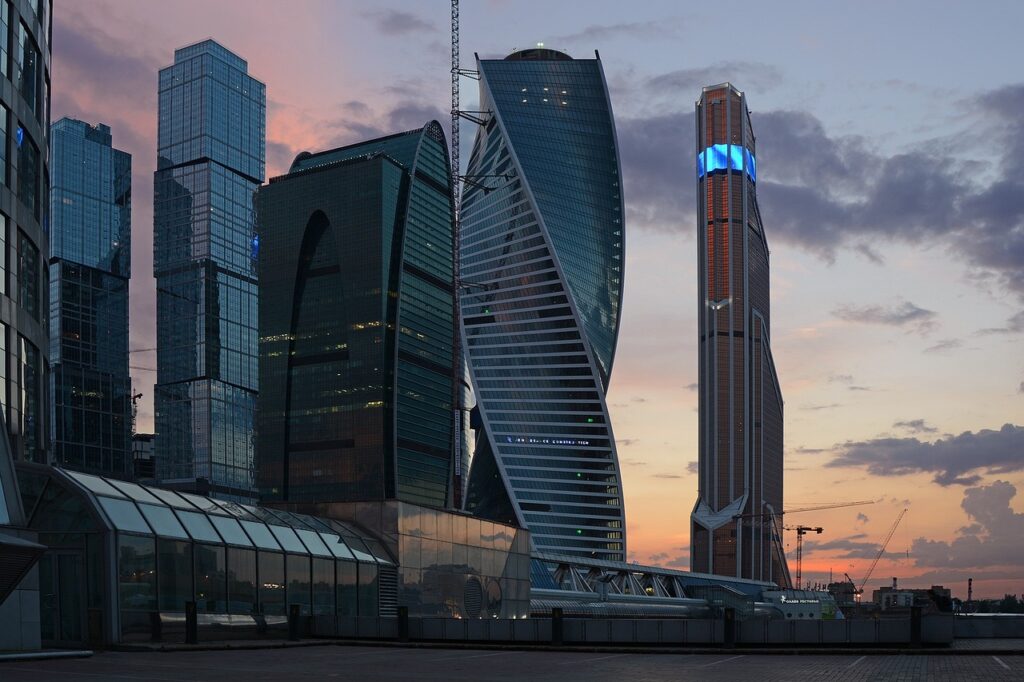 investments, city, moscow-423289.jpg