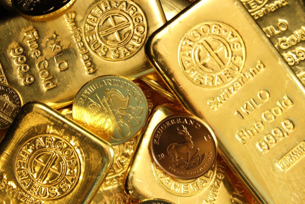 Как инвестировать в золото в 2023 году частному инвестору. Методы покупки золота