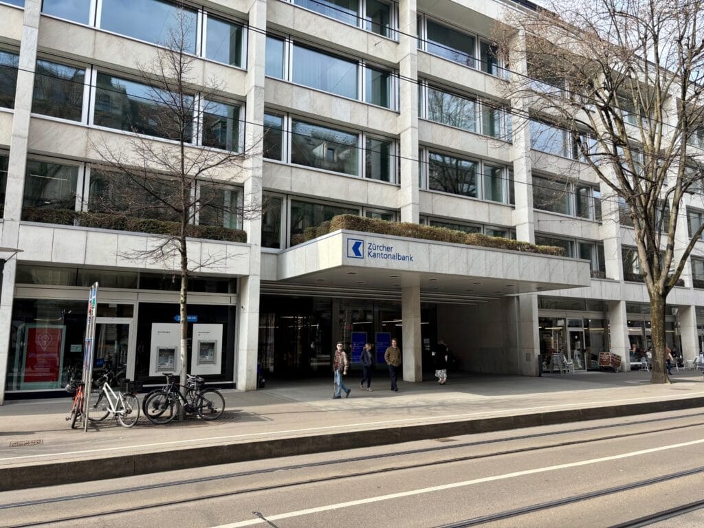 Цюрихский кантональный банк (Zürcher Kantonalbank) в Швейцарии — рейтинг и список швейцарских банков